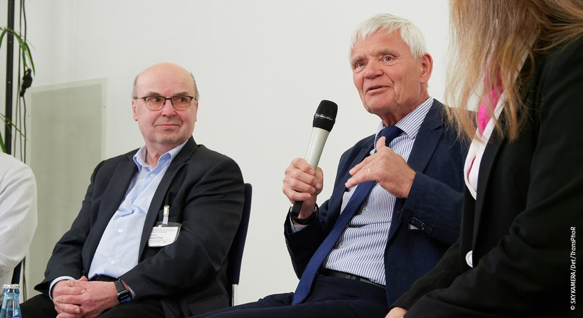 Impressionen des Statusseminars: Podiumsdiskussion. © SKYKAMERA/Det/TransPhoR