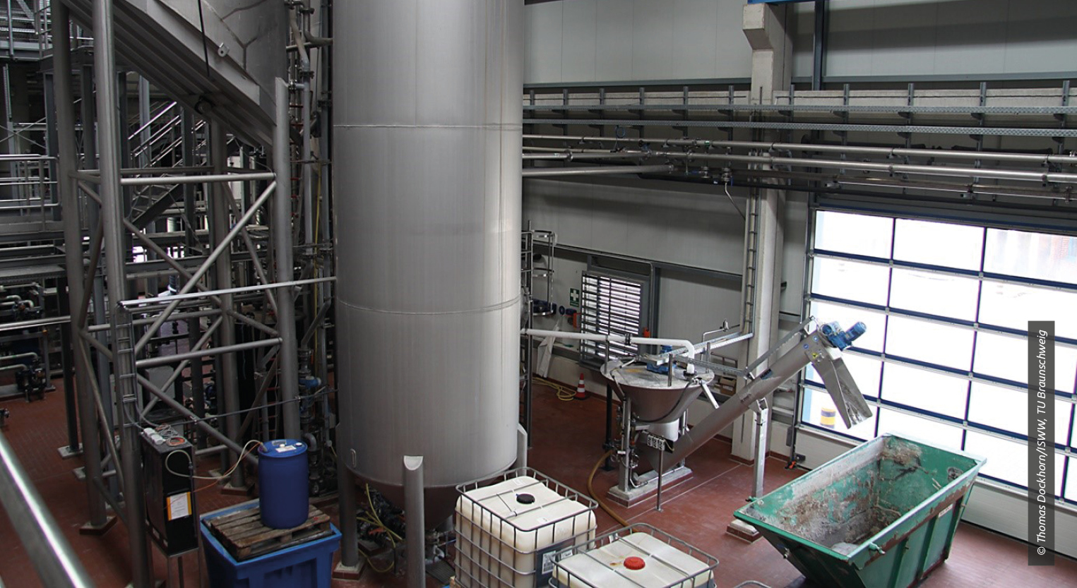 Figure 3: The struvite precipitation plant at the Steinhof sewage treatment plant in Braunschweig © Thomas Dockhorn/ISWW, TU Braunschweig